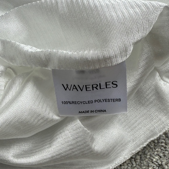 Waverles Pleats Please XS + feather cuffs - Picture 6 of 9